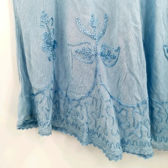 Noelle Women's One Size Blue Embroidered Tank Top - Picture 13 of 13